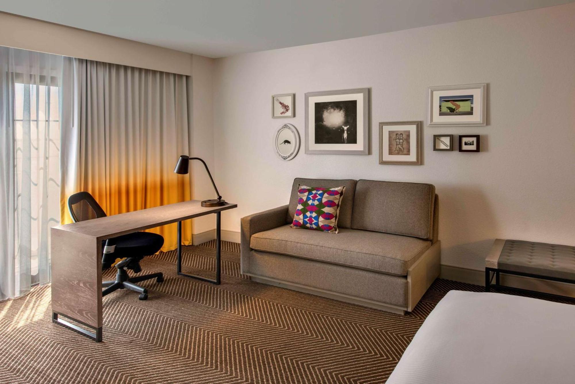Hotel Doubletree By Hilton Austin Exterior foto