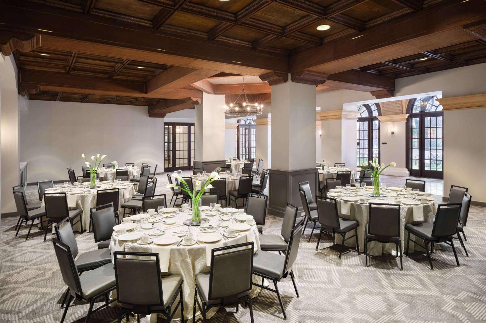 Hotel Doubletree By Hilton Austin Exterior foto