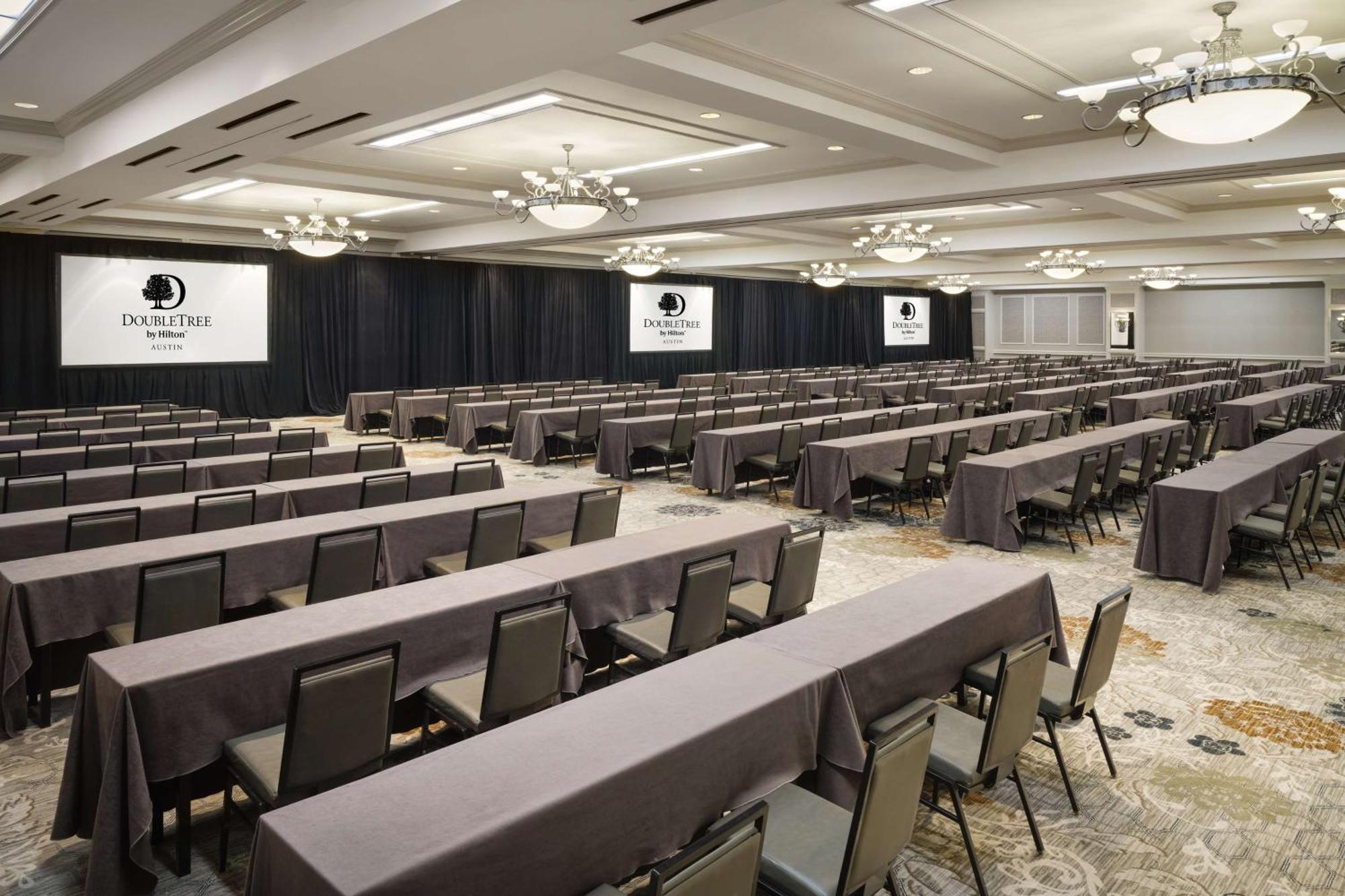 Hotel Doubletree By Hilton Austin Exterior foto