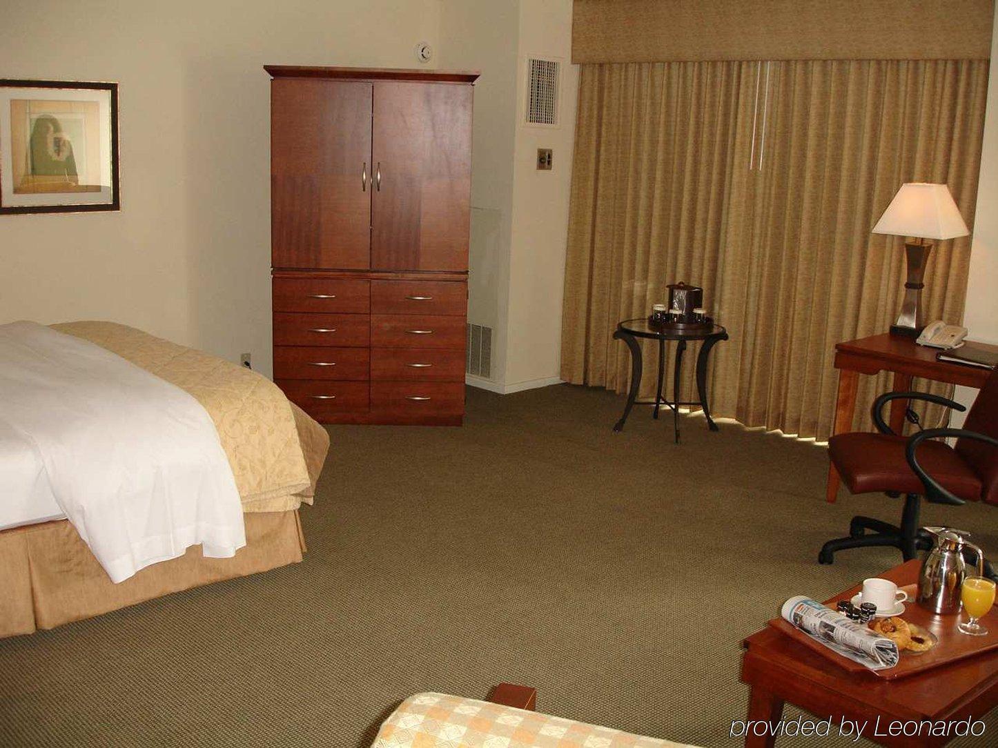 Hotel Doubletree By Hilton Austin Habitación foto