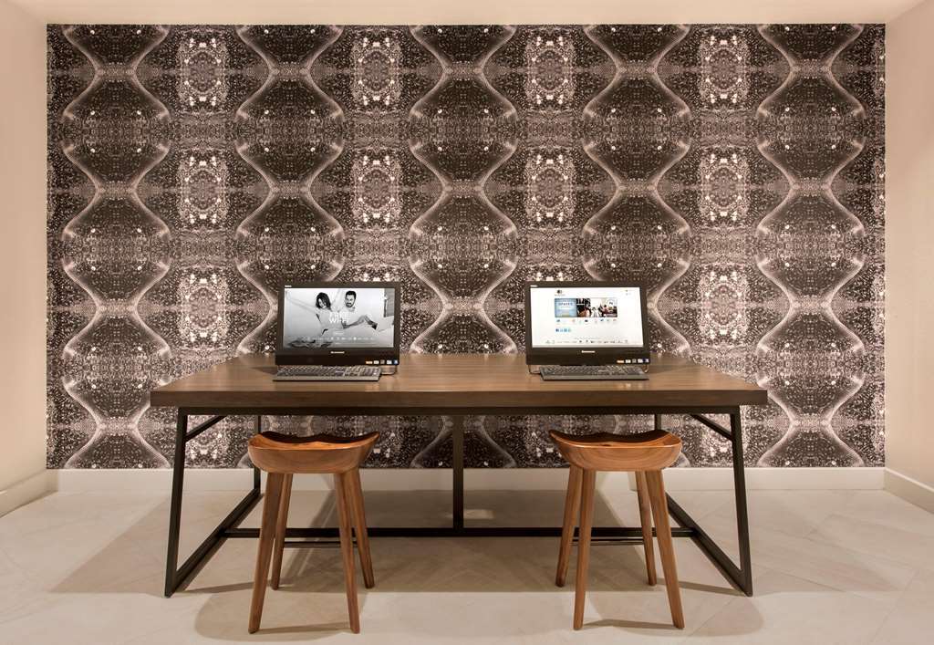 Hotel Doubletree By Hilton Austin Facilidades foto