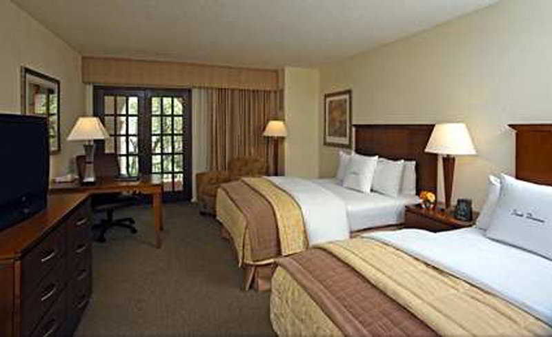 Hotel Doubletree By Hilton Austin Habitación foto