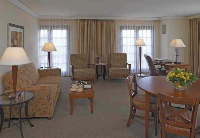 Hotel Doubletree By Hilton Austin Habitación foto